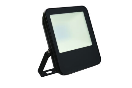 Projectoare LUMI 30W 4800lm 760 65 black-ro-electrice.ro